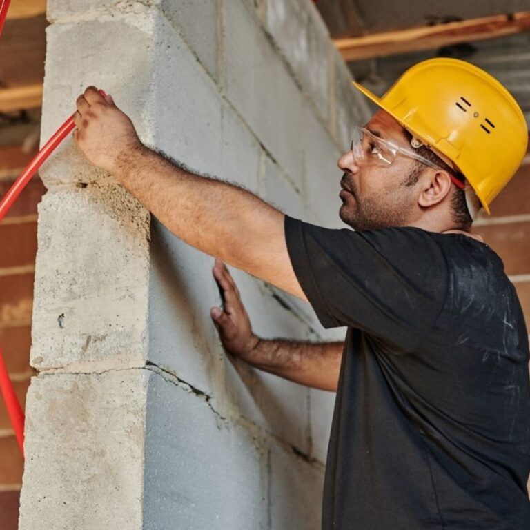 obra-construccion-normas-de-seguridad-en-instalaciones-electricas-protek